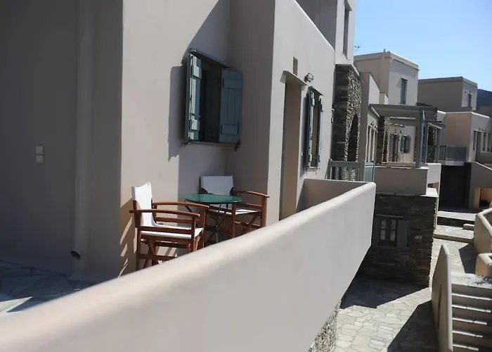 M. 3 * Agios Romanos