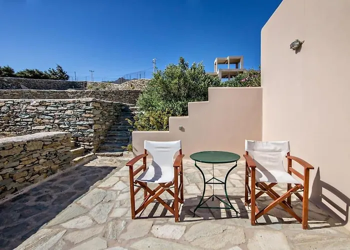 M. 3 * Agios Romanos